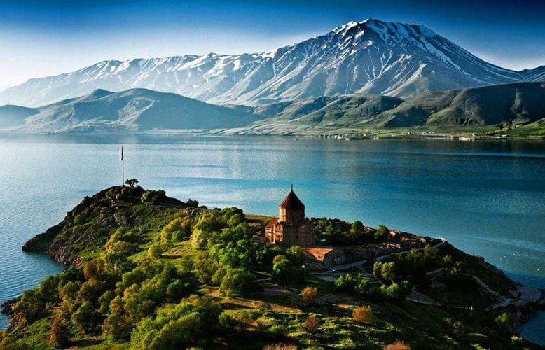 Azerbaijan Georgia Armenia group tour